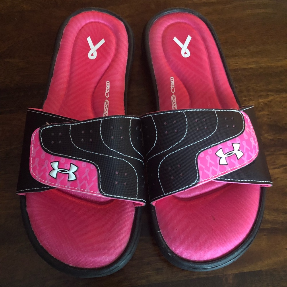 Under Armour  memory foam women’s slides size 9